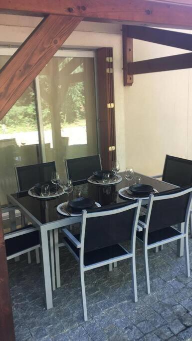 Le N5 Des Hauts De Sarlat Apt Duplex Clim, Piscine, Parking المظهر الخارجي الصورة